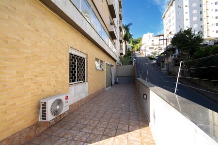 Apartamento para alugar com 185m², 2 quartos e 1 vaga Apartamento para alugar com 185m², 2 quartos e 1 vagaAREA PRIVATIVA