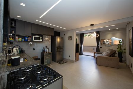 Apartamento para alugar com 185m², 2 quartos e 1 vaga Apartamento para alugar com 185m², 2 quartos e 1 vagaCOZINHA