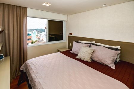 Apartamento à venda com 188m², 4 quartos e 3 vagasQuarto 4
