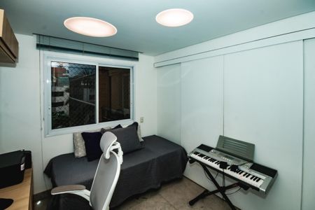 Apartamento à venda com 188m², 4 quartos e 3 vagasQuarto 2