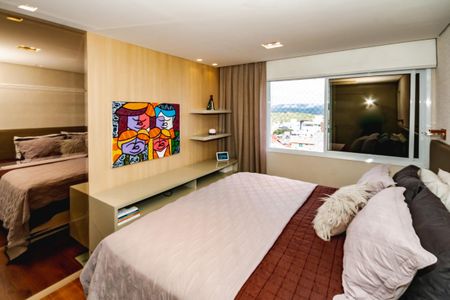 Apartamento à venda com 188m², 4 quartos e 3 vagasQuarto 4