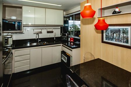 Apartamento à venda com 188m², 4 quartos e 3 vagasCozinha