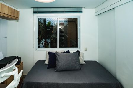 Apartamento à venda com 188m², 4 quartos e 3 vagasQuarto 2