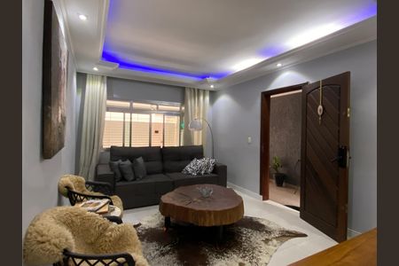 Sala de casa à venda com 4 quartos, 222m² em Cipava, Osasco