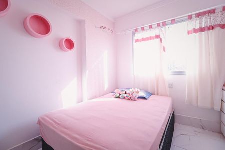 Quarto 2 de apartamento para alugar com 3 quartos, 76m² em Jardim Goiás, Goiânia