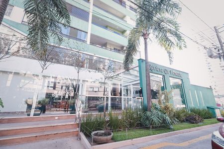 Fachada de apartamento para alugar com 3 quartos, 76m² em Jardim Goiás, Goiânia