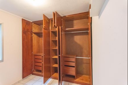 Quarto 1 de apartamento à venda com 2 quartos, 58m² em Jardim dos Oliveiras, Campinas