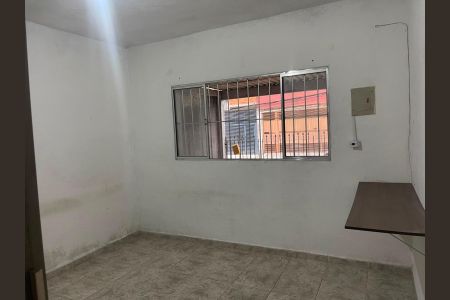 Quarto de casa para alugar com 1 quarto, 80m² em Jardim Adriana, Guarulhos