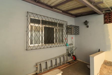 Varanda de casa para alugar com 3 quartos, 160m² em Marechal Hermes, Rio de Janeiro