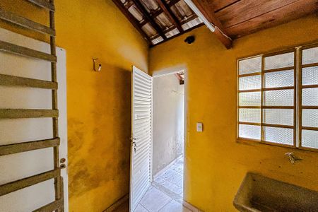 Quarto de Serviço de casa para alugar com 5 quartos, 300m² em Vila Carrão, São Paulo