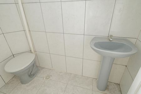 Banheiro de apartamento para alugar com 1 quarto, 45m² em Campo Grande, Rio de Janeiro