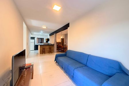 Sala de casa à venda com 3 quartos, 855m² em Palmeiras, Belo Horizonte