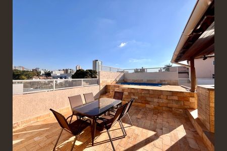 Casa à venda com 5 quartos, 700m² em Santa Tereza, Belo Horizonte