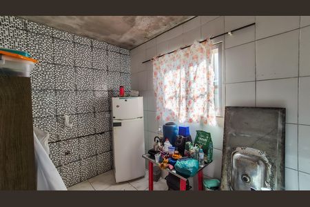 Cozinha  de casa para alugar com 2 quartos, 50m² em Cordovil, Rio de Janeiro