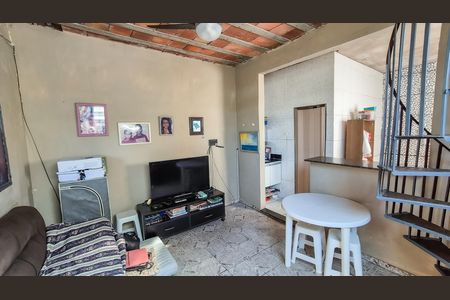 Casa para alugar com 2 quartos, 50m² em Cordovil, Rio de Janeiro