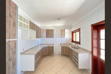 Casa de condomínio para alugar com 140m², 3 quartos e 2 vagas Casa de condomínio para alugar com 140m², 3 quartos e 2 vagasCozinha