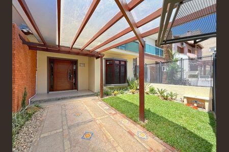 Casa de condomínio para alugar com 140m², 3 quartos e 2 vagas Casa de condomínio para alugar com 140m², 3 quartos e 2 vagasQuintal