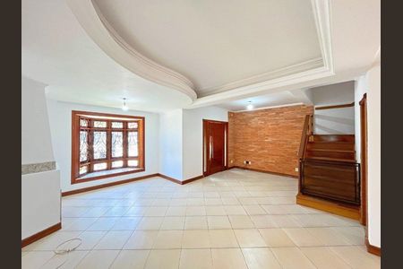 Casa de condomínio para alugar com 140m², 3 quartos e 2 vagas Casa de condomínio para alugar com 140m², 3 quartos e 2 vagasSala