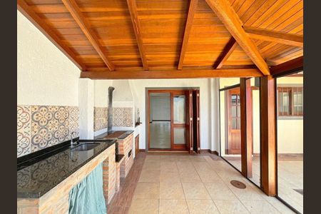Casa de condomínio para alugar com 140m², 3 quartos e 2 vagas Casa de condomínio para alugar com 140m², 3 quartos e 2 vagasÁrea externa