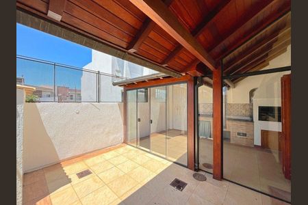 Área externa de casa de condomínio para alugar com 3 quartos, 140m² em Hípica, Porto Alegre