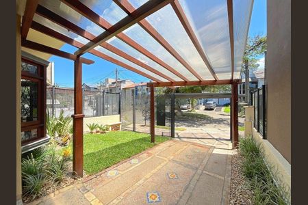 Quintal de casa de condomínio para alugar com 3 quartos, 140m² em Hípica, Porto Alegre