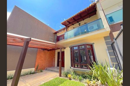Fachada de casa de condomínio para alugar com 3 quartos, 140m² em Hípica, Porto Alegre