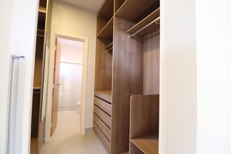 Casa de condomínio para alugar com 259m², 4 quartos e 4 vagasCloset da Suíte 2