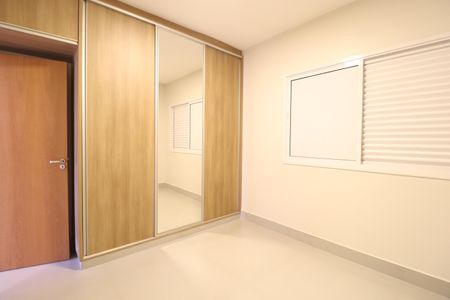 Casa de condomínio para alugar com 259m², 4 quartos e 4 vagasQuarto 2
