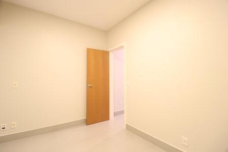 Casa de condomínio para alugar com 259m², 4 quartos e 4 vagasQuarto 1