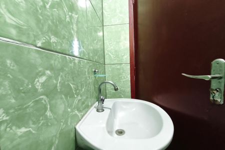 Casa para alugar com 64m², 1 quarto e sem vaga Casa para alugar com 64m², 1 quarto e sem vagaBanheiro