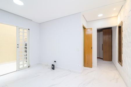 Sala de casa para alugar com 1 quarto, 40m² em Vila Rosaria, São Paulo