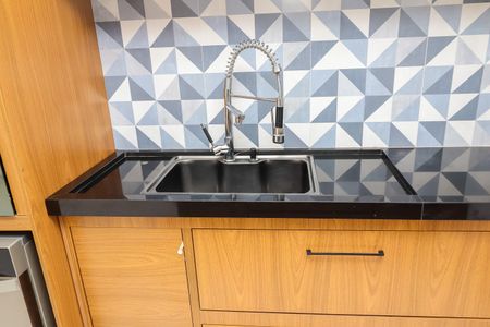 Cozinha e Área de Serviço de casa para alugar com 1 quarto, 40m² em Vila Rosaria, São Paulo