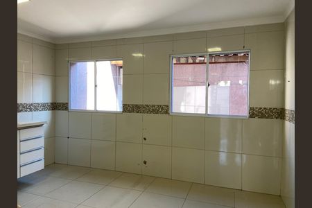Casa para alugar com 2 quartos, 110m² em Ferreira, São Paulo