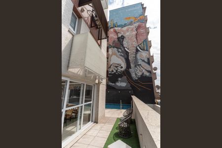Apartamento à venda com 32m², 1 quarto e 1 vaga Apartamento à venda com 32m², 1 quarto e 1 vagaFachada