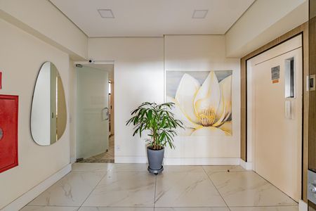 Hall de entrada de apartamento à venda com 2 quartos, 48m² em Jardim Vergueiro, São Paulo