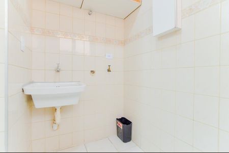 Área de Serviço de apartamento para alugar com 3 quartos, 65m² em Vila Leonor, Guarulhos