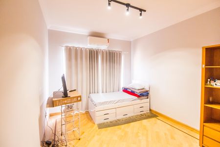 Casa de condomínio para alugar com 2000m², 3 quartos e 10 vagas Casa de condomínio para alugar com 2000m², 3 quartos e 10 vagasQuarto
