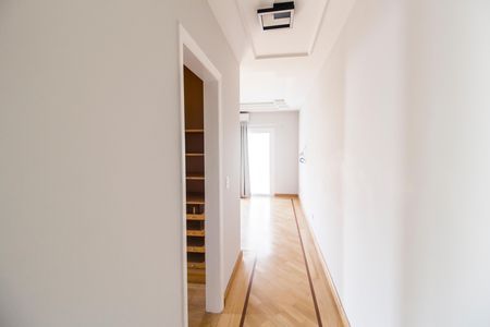 Casa de condomínio para alugar com 2000m², 3 quartos e 10 vagas Casa de condomínio para alugar com 2000m², 3 quartos e 10 vagasSuíte