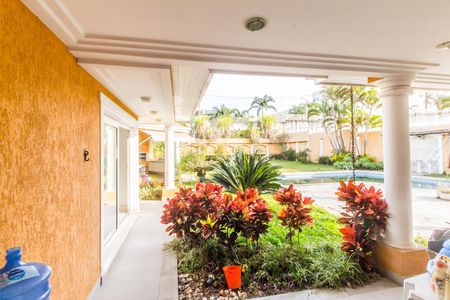 Casa de condomínio para alugar com 2000m², 3 quartos e 10 vagas Casa de condomínio para alugar com 2000m², 3 quartos e 10 vagasVista da Sala