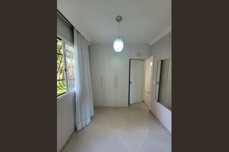 Quarto de apartamento para alugar com 3 quartos, 75m² em Guarani, Belo Horizonte