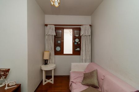 Casa para alugar com 285m², 3 quartos e 2 vagas Casa para alugar com 285m², 3 quartos e 2 vagasQuarto