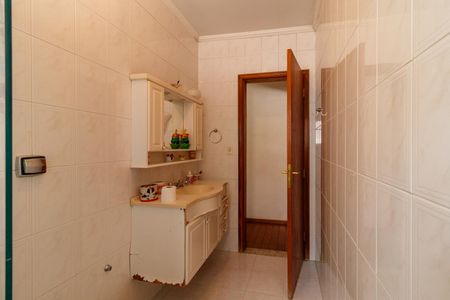 Casa para alugar com 285m², 3 quartos e 2 vagas Casa para alugar com 285m², 3 quartos e 2 vagasBanheiro