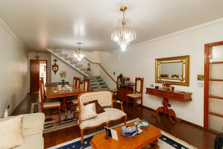 Casa para alugar com 285m², 3 quartos e 2 vagas Casa para alugar com 285m², 3 quartos e 2 vagasSala