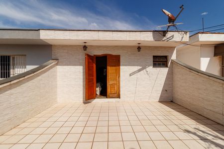 Casa para alugar com 285m², 3 quartos e 2 vagas Casa para alugar com 285m², 3 quartos e 2 vagasVaranda da Suíte