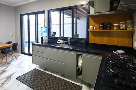 Cozinha de casa de condomínio à venda com 4 quartos, 225m² em Jardim Park Real, Indaiatuba