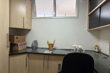 Quarto de Serviço de casa de condomínio para alugar com 3 quartos, 300m² em Embaré, Santos