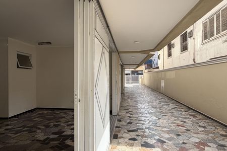 Quintal de casa de condomínio para alugar com 3 quartos, 300m² em Embaré, Santos