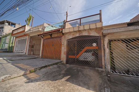 Fachada de casa à venda com 2 quartos, 125m² em Engenheiro Goulart, São Paulo