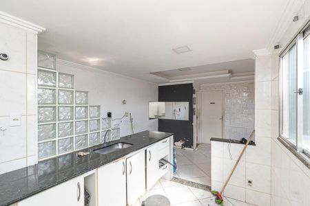 Cozinha de apartamento para alugar com 1 quarto, 35m² em Irajá, Rio de Janeiro