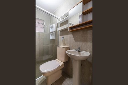 Banheiro de casa para alugar com 2 quartos, 70m² em Parque Cisper, São Paulo